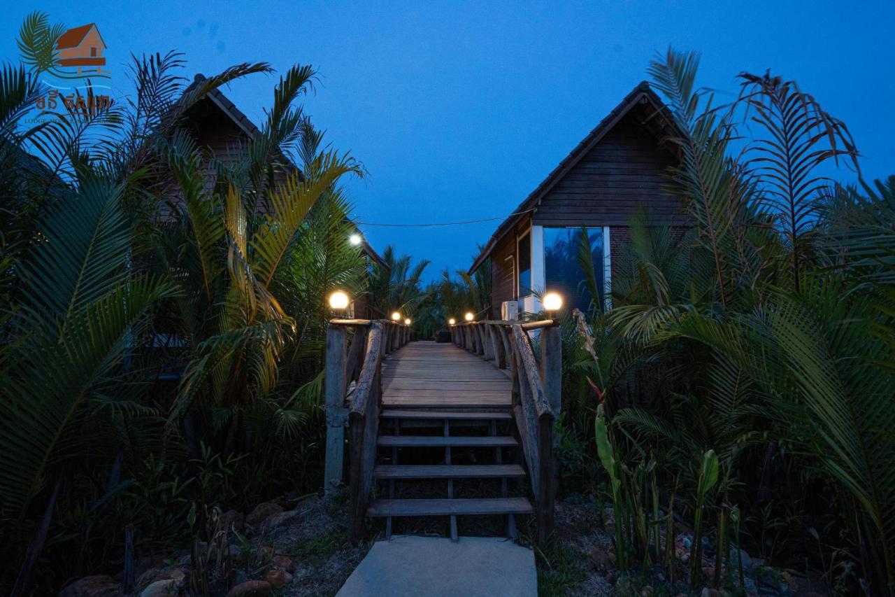 Lodge Moni Essara Kampot Exterior photo