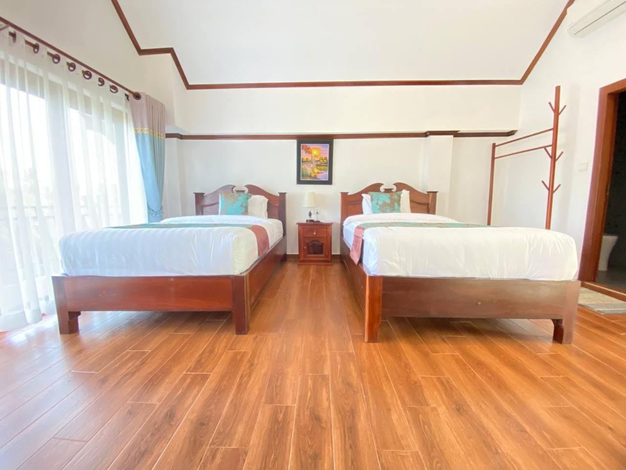 Lodge Moni Essara Kampot Exterior photo